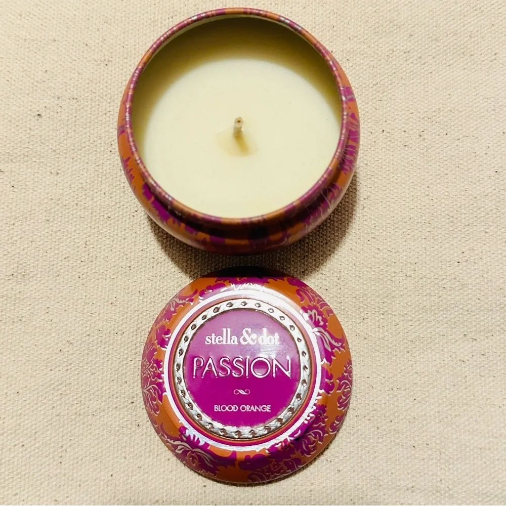 Stella & Dot | Candle | Stella & Dot Passion Candle in Tin | Blood Orange